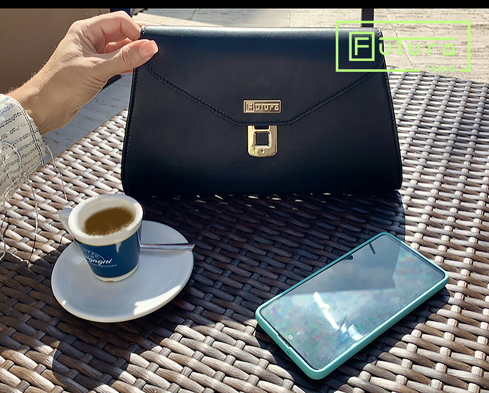 guida biometrico futura Roma®, guida al biometrico per zaini e borse Futura Roma®, borsa pelle donna biometrico, borsa lusso, biometrico, borsa impronta digitale,seratura dito, borsa pelle luxury, futura, borsa futura, borsa pelle futura, futura roma borsa