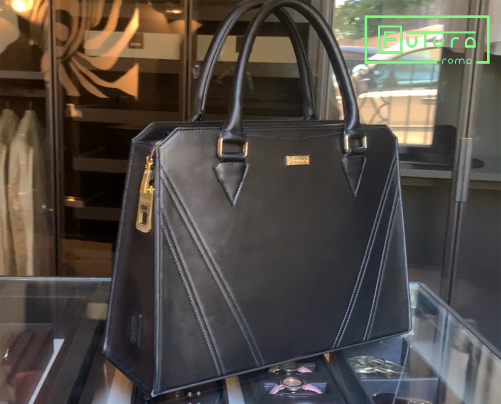 Futura roma® borsa con biometrico a riconoscimento digitale, Futura roma borsa in pelle con biometrico, borsa donna vera pelle, borsa lusso vera pelle, borsa vera pelle, vera pelle made in italy, vera pelle fatta a mano, borsa fatta a mano, borsa pelle fatta a mano, borsa mede in italy fatta a mano